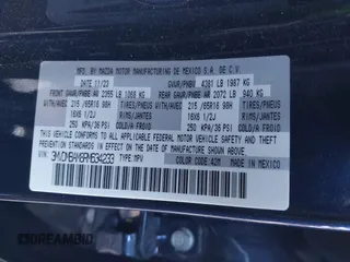 2024 Mazda CX-30 S z VIN 3MVDMBAM8RM634233, wystawiony jako IAAI lot #41820443 z przebiegiem 8 540 mil mil oraz . Historia ofert i sprzedaży dostępna na DreamBid. Obrazek 9.