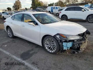 2022 Lexus ES 300h Luxury with VIN 58AEA1C11NU018217, listed as a Copart auction lot 43803745 with 9,446 mi miles and Salvage title. Bid and sale history available at DreamBid. Image 4.
