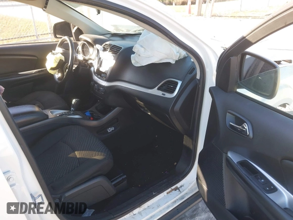 2018 Dodge Journey SE with VIN 3C4PDCAB8JT208538, listed as a IAAI auction lot 40782626 with 82,924 mi miles and . Bid and sale history available at DreamBid. Image 5.