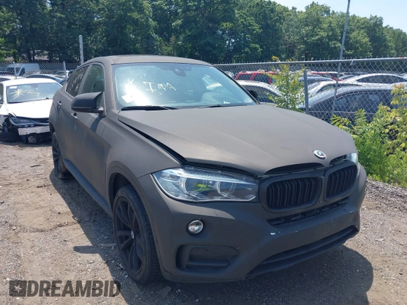 2016 BMW X6 xDrive35i z VIN 5UXKU2C5XG0N83220, wystawiony jako IAAI lot #39197569 z przebiegiem Nie podano mil oraz . Historia ofert i sprzedaży dostępna na DreamBid. Obrazek 6.