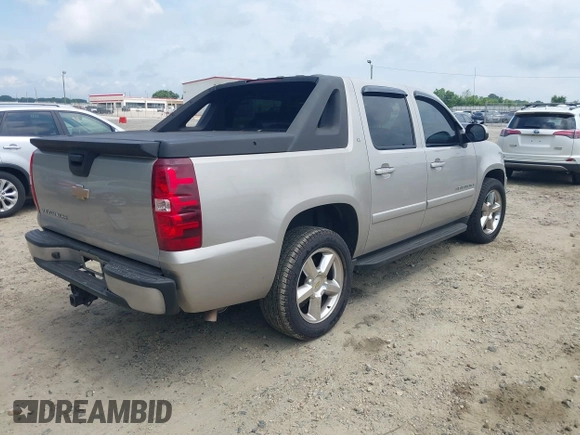2007 Chevrolet Avalanche 3LT z VIN 3GNEC120X7G268177, wystawiony jako IAAI lot #42287255 z przebiegiem 278 531 mil mil oraz . Historia ofert i sprzedaży dostępna na DreamBid. Obrazek 4.