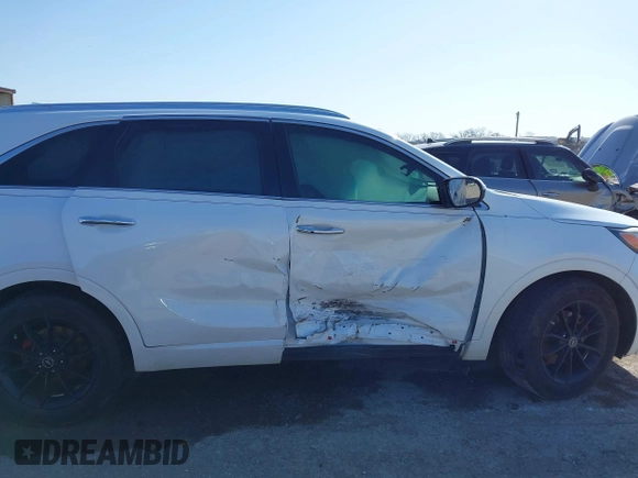 2018 Kia Sorento SX with VIN 5XYPK4A52JG406562, listed as a IAAI auction lot 41768615 with 129,294 mi miles and . Bid and sale history available at DreamBid. Image 6.
