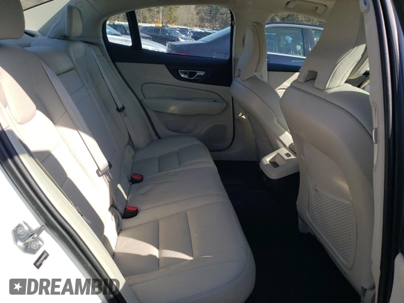 2021 Volvo S60 Momentum with VIN 7JRA22TK8MG096949, listed as a Copart auction lot 44268224 with 17,950 mi miles. Bid and sale history available at carsss.com. Image 10.