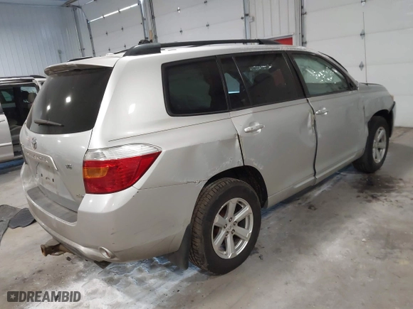 2009 Toyota Highlander with VIN JTEES41A292136643, listed as a IAAI auction lot 41241774 with 165,970 mi miles. Bid and sale history available at carsss.com. Image 4.