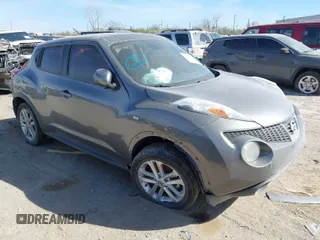 2013 Nissan Juke SV with VIN JN8AF5MR7DT211701, listed as a IAAI auction lot 41813336 with 162,737 mi miles. Bid and sale history available at carsss.com. Image 1.