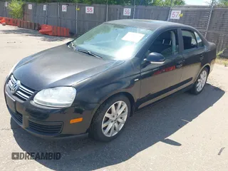 2010 Volkswagen Jetta Wolfsburg Edition с VIN 3VWRJ7AJ7AM057831, выставлен на аукционе IAAI как лот 42701174 с пробегом 102 158 миль миль и . История ставок и продаж доступна на DreamBid. Изображение 2.