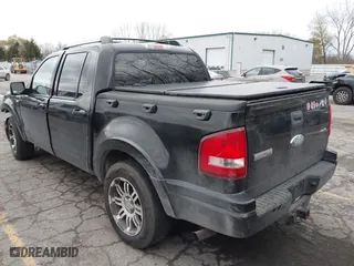 2007 Ford Explorer Sport Trac Limited with VIN 1FMEU53897UA04510, listed as a IAAI auction lot 40903321 with 172,258 mi miles. Bid and sale history available at carsss.com. Image 3.