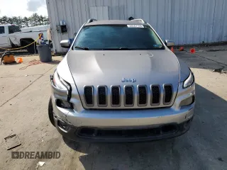 2014 Jeep Cherokee Latitude z VIN 1C4PJMCB5EW140470, wystawiony jako Copart lot #60507155 z przebiegiem 148 895 mil mil oraz Czysty tytuł • Clean title. Historia ofert i sprzedaży dostępna na DreamBid. Obrazek 5.