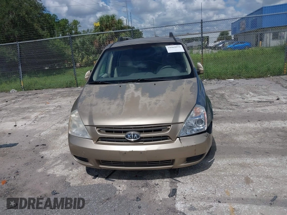2006 Kia Sedona LX with VIN KNDMB233766055029, listed as a IAAI auction lot 39969975 with 189,090 mi miles. Bid and sale history available at carsss.com. Image 6.