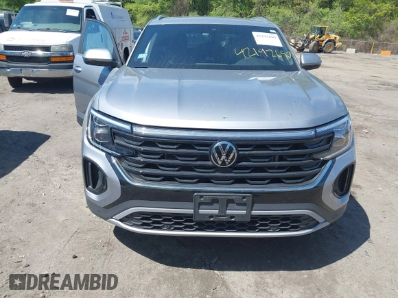 2024 Volkswagen Atlas SE z VIN 1V2KE2CA9RC211783, wystawiony jako IAAI lot #42192690 z przebiegiem 25 361 mil mil oraz . Historia ofert i sprzedaży dostępna na DreamBid. Obrazek 12.