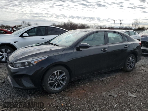 2022 Kia Forte LXS with VIN 3KPF24AD7NE439188, listed as a Copart auction lot 47045315 with 40,865 mi miles and Salvage Title. Bid and sale history available at carsss.com. Image 1.