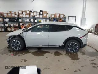 2022 Kia EV6 Wind with VIN KNDC34LA1N5028691, listed as a IAAI auction lot 41346742 with 110,944 mi miles. Bid and sale history available at carsss.com. Image 14.