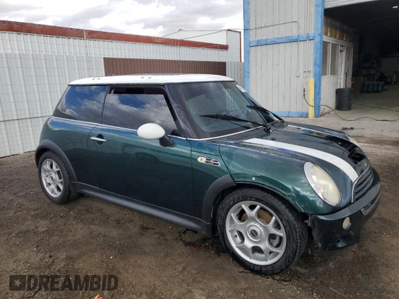 2005 MINI Hardtop S с VIN WMWRE33455TD92892, выставлен на аукционе Copart как лот 47992575 с пробегом 254 016 миль миль и Чистый • Clean title. История ставок и продаж доступна на DreamBid. Изображение 4.