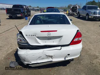2006 Mercedes-Benz SLK 280 z VIN WDBWK54F66F129347, wystawiony jako IAAI lot #41817799 z przebiegiem 162 658 mil mil oraz . Historia ofert i sprzedaży dostępna na DreamBid. Obrazek 16.