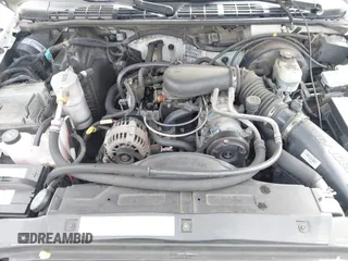 2003 GMC Sonoma SLS with VIN 1GTCS19X438272277, listed as a IAAI auction lot 41554041 with 168,682 mi miles. Bid and sale history available at carsss.com. Image 10.