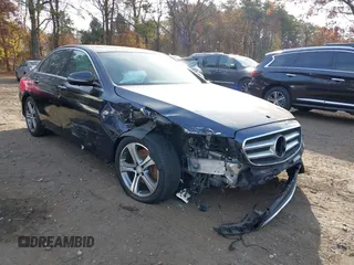 2017 Mercedes-Benz E-Class E 300 Luxury with VIN WDDZF4KB3HA108104, listed as a IAAI auction lot 40806522 with 56,053 mi miles. Bid and sale history available at carsss.com. Image 6.