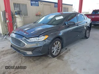 2019 Ford Fusion SE with VIN 3FA6P0HDXKR162353, listed as a IAAI auction lot 41970142 with 90,411 mi miles. Bid and sale history available at carsss.com. Image 18.