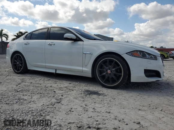 2015 Jaguar XF V6 Portfolio with VIN SAJWA0F72F8U58209, listed as a Copart auction lot 43774645 with Not Provided miles and Clean Title. Bid and sale history available at carsss.com. Image 4.