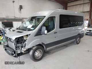 2021 Ford Transit Passenger XL с VIN 1FBAX9CG9MKA15625, выставлен на аукционе IAAI как лот 42491429 с пробегом 99 401 миль миль и . История ставок и продаж доступна на DreamBid. Изображение 2.