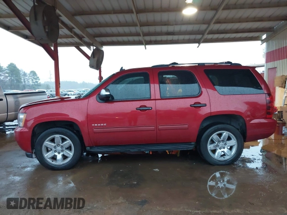2013 Chevrolet Tahoe LS with VIN 1GNSCAE09DR171918, listed as a IAAI auction lot 41573324 with 175,935 mi miles and . Bid and sale history available at DreamBid. Image 14.