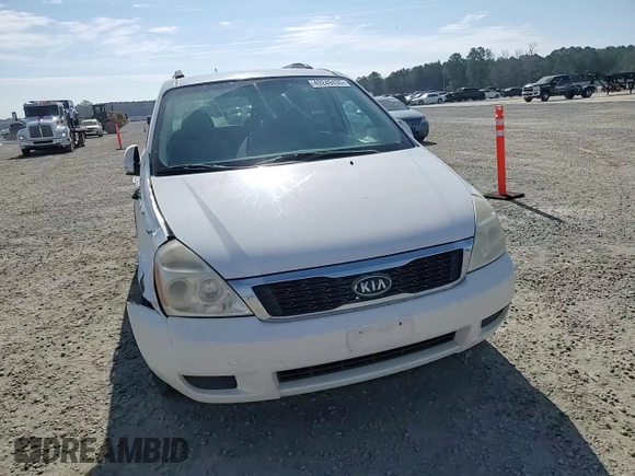 2011 Kia Sedona LX with VIN KNDMG4C75B6369885, listed as a Copart auction lot 49249435 with 225,057 mi miles and Salvage Title. Bid and sale history available at carsss.com. Image 12.