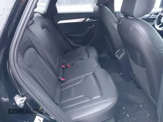 2017 Audi Q3 Premium Plus z VIN WA1JCCFS5HR000986, wystawiony jako IAAI lot #41471543 z przebiegiem 68 087 mil mil oraz . Historia ofert i sprzedaży dostępna na DreamBid. Obrazek 8.