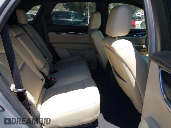 2018 Cadillac XT5 FWD with VIN 1GYKNARS5JZ242794, listed as a IAAI auction lot 42813475 with 32,266 mi miles and . Bid and sale history available at DreamBid. Image 8.