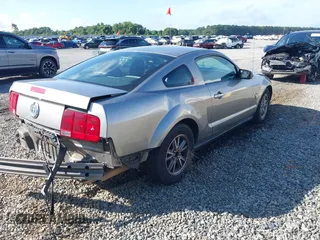2009 Ford Mustang with VIN 1ZVHT80N495114004, listed as a IAAI auction lot 42518913 with 184,030 mi miles and . Bid and sale history available at DreamBid. Image 6.