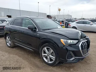 2020 Audi Q3 S line Premium with VIN WA1DECF34L1088002, listed as a IAAI auction lot 41332352 with 41,196 mi miles. Bid and sale history available at carsss.com. Image 1.