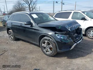 2019 Mercedes-Benz GLC with VIN WDC0G4KB0KV175656, listed as a IAAI auction lot 41608382 with 68,877 mi miles. Bid and sale history available at carsss.com. Image 1.