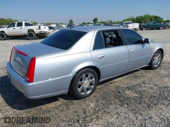 2006 Cadillac DTS 1SD z VIN 1G6KD57Y86U110272, wystawiony jako IAAI lot #42059673 z przebiegiem 147 610 mil mil oraz . Historia ofert i sprzedaży dostępna na DreamBid. Obrazek 4.