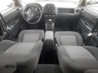 2010 Jeep Patriot Sport z VIN 1J4NF1GB2AD620340, wystawiony jako Copart lot #73360454 z przebiegiem 213 676 mil mil oraz Nie do naprawy • Non repairable. Historia ofert i sprzedaży dostępna na DreamBid. Obrazek 8.