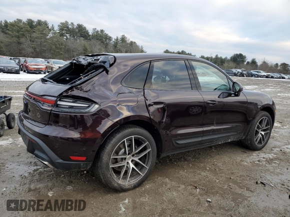 2025 Porsche Macan with VIN WP1AA2A51SLB03550, listed as a Copart auction lot 88043255 with 620 mi miles and Salvage title. Bid and sale history available at DreamBid. Image 3.
