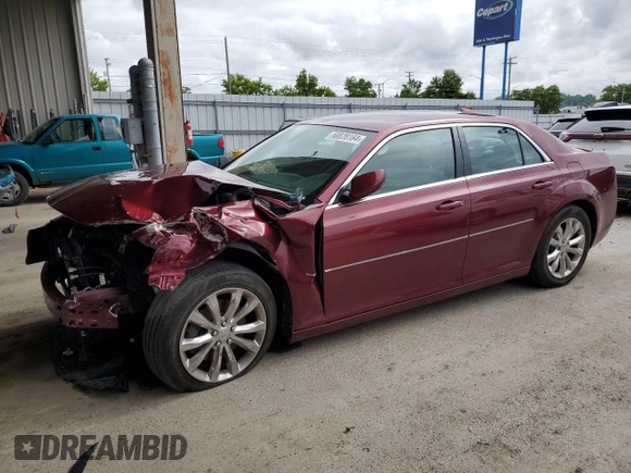 2017 Chrysler 300 Limited с VIN 2C3CCARG2HH541881, выставлен на аукционе Copart как лот 56628164 с пробегом 167 715 миль миль и На запчасти • Non repairable. История ставок и продаж доступна на DreamBid. Изображение 1.