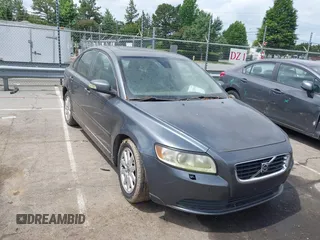 2008 Volvo S40 2.4L с VIN YV1MS382682388753, выставлен на аукционе IAAI как лот 42399969 с пробегом 198 879 миль миль и . История ставок и продаж доступна на DreamBid. Изображение 1.