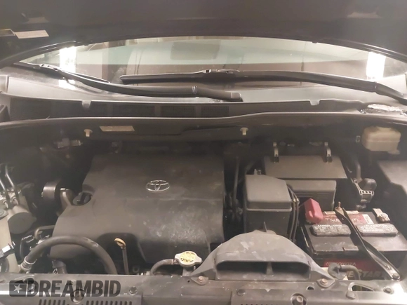 2013 Toyota Sienna XLE with VIN 5TDDK3DC0DS067993, listed as a IAAI auction lot 41597189 with 159,314 mi miles and . Bid and sale history available at DreamBid. Image 10.