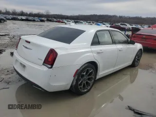 2018 Chrysler 300 Touring with VIN 2C3CCAAG7JH340964, listed as a Copart auction lot 45151275 with 141,248 mi miles and Clean Title. Bid and sale history available at carsss.com. Image 3.