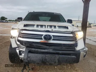 2017 Toyota Tundra SR5 z VIN 5TFEW5F15HX224577, wystawiony jako Copart lot #55704725 z przebiegiem 86 979 mil mil oraz Szkoda całkowita • Salvage title. Historia ofert i sprzedaży dostępna na DreamBid. Obrazek 5.