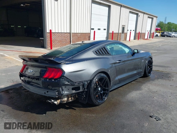 2018 Ford Mustang GT z VIN 1FA6P8CF3J5182601, wystawiony jako IAAI lot #41661225 z przebiegiem 67 898 mil mil oraz . Historia ofert i sprzedaży dostępna na DreamBid. Obrazek 4.