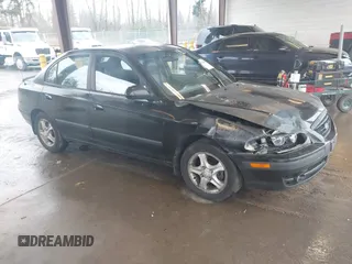 2005 Hyundai Elantra GLS z VIN KMHDN46D15U949573, wystawiony jako IAAI lot #41870209 z przebiegiem 175 819 mil mil oraz . Historia ofert i sprzedaży dostępna na DreamBid. Obrazek 1.