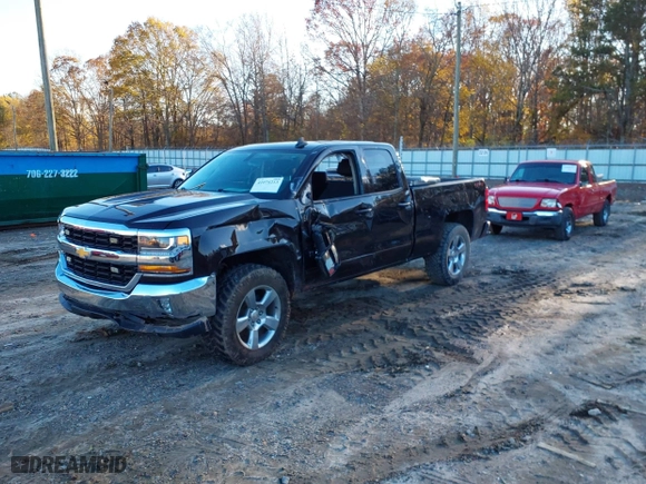 2018 Chevrolet Silverado 1500 LT with VIN 1GCVKREC1JZ292441, listed as a IAAI auction lot 41074213 with 146,607 mi miles. Bid and sale history available at carsss.com. Image 2.