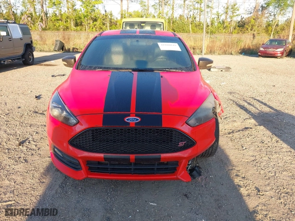 2015 Ford Focus ST with VIN 1FADP3L98FL207998, listed as a IAAI auction lot 41880849 with 203,571 mi miles. Bid and sale history available at carsss.com. Image 13.