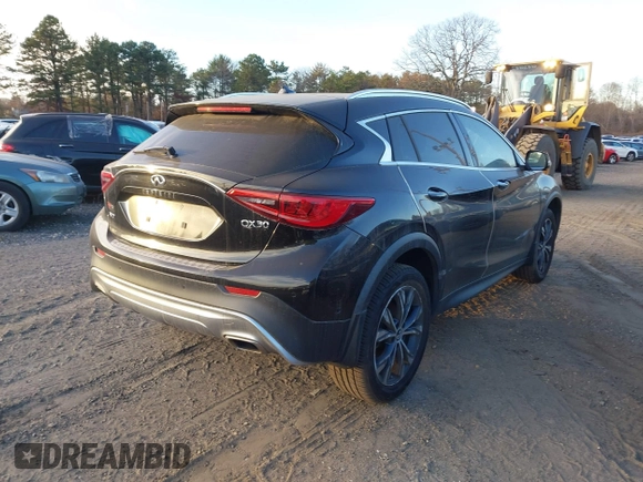 2017 Infiniti QX30 Luxury with VIN SJKCH5CR8HA032677, listed as a IAAI auction lot 40474574 with 75,902 mi miles. Bid and sale history available at carsss.com. Image 4.
