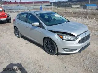 2016 Ford Focus SE with VIN 1FADP3K26GL321391, listed as a IAAI auction lot 41988249 with 82,222 mi miles. Bid and sale history available at carsss.com. Image 1.