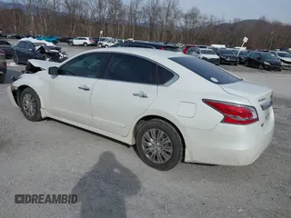 2015 Nissan Altima S with VIN 1N4AL3AP1FN308613, listed as a IAAI auction lot 41398676 with 152,886 mi miles and . Bid and sale history available at DreamBid. Image 3.