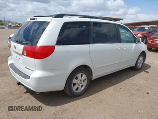 2009 Toyota Sienna XLE with VIN 5TDZK22C59S266936, listed as a IAAI auction lot 41954371 with 272,039 mi miles and . Bid and sale history available at carsss.com. Image 4.