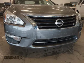 2015 Nissan Altima 2.5 S with VIN 1N4AL3AP8FC266100, listed as a IAAI auction lot 41535510 with 111,566 mi miles. Bid and sale history available at carsss.com. Image 21.