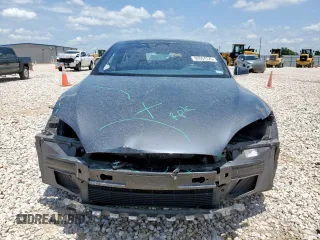 2017 Tesla Model S 60 with VIN 5YJSA1E15HF223354, listed as a Copart auction lot 60064725 with 60,403 mi miles and Salvage title. Bid and sale history available at DreamBid. Image 5.