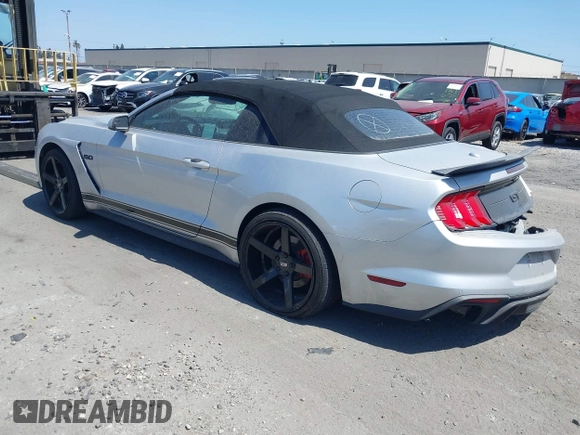 2018 Ford Mustang GT Premium z VIN 1FATP8FF3J5155512, wystawiony jako IAAI lot #42136242 z przebiegiem 94 230 mil mil oraz . Historia ofert i sprzedaży dostępna na DreamBid. Obrazek 3.