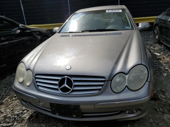2004 Mercedes-Benz CLK 320 z VIN WDBTJ65J74F111113, wystawiony jako Copart lot #67283254 z przebiegiem 107 274 mil mil oraz Szkoda całkowita • Salvage title. Historia ofert i sprzedaży dostępna na DreamBid. Obrazek 5.